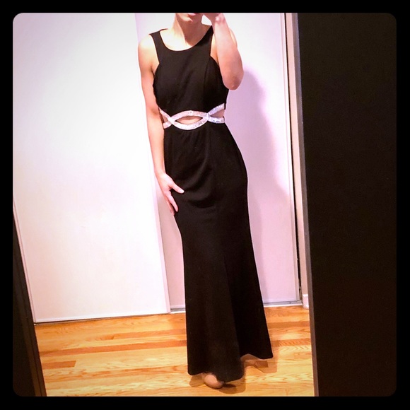 Beautiful Cutout Formal Gown - Picture 2 of 8